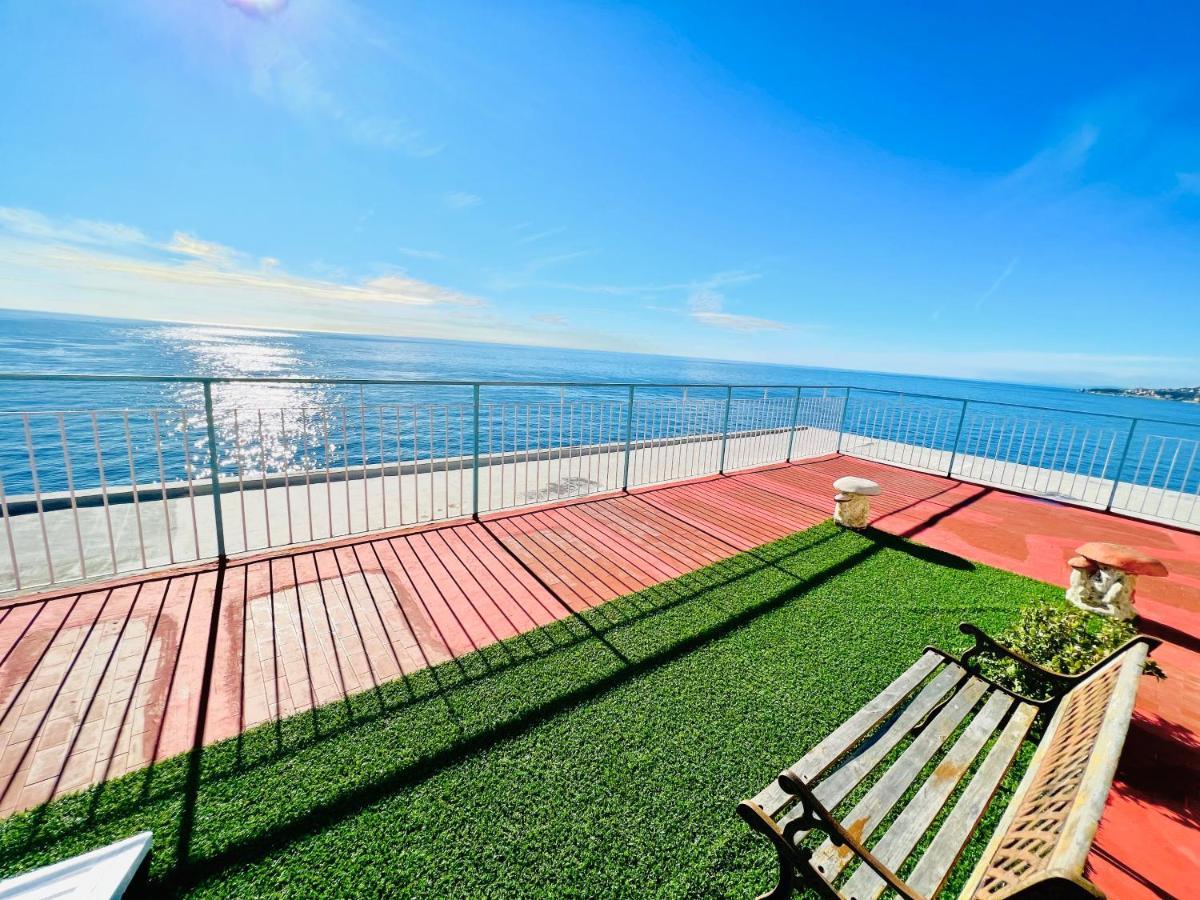 Suite Sunset 11 - Fronte Mare Сан Ремо Екстериор снимка