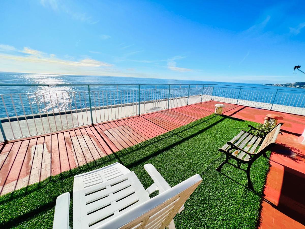 Suite Sunset 11 - Fronte Mare Сан Ремо Екстериор снимка